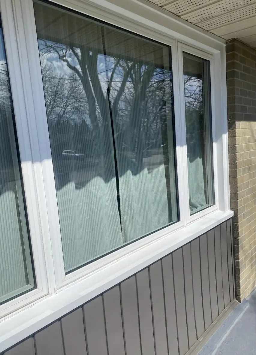 Streak-free residential window washing results on large panel windows in Guelph Ontario